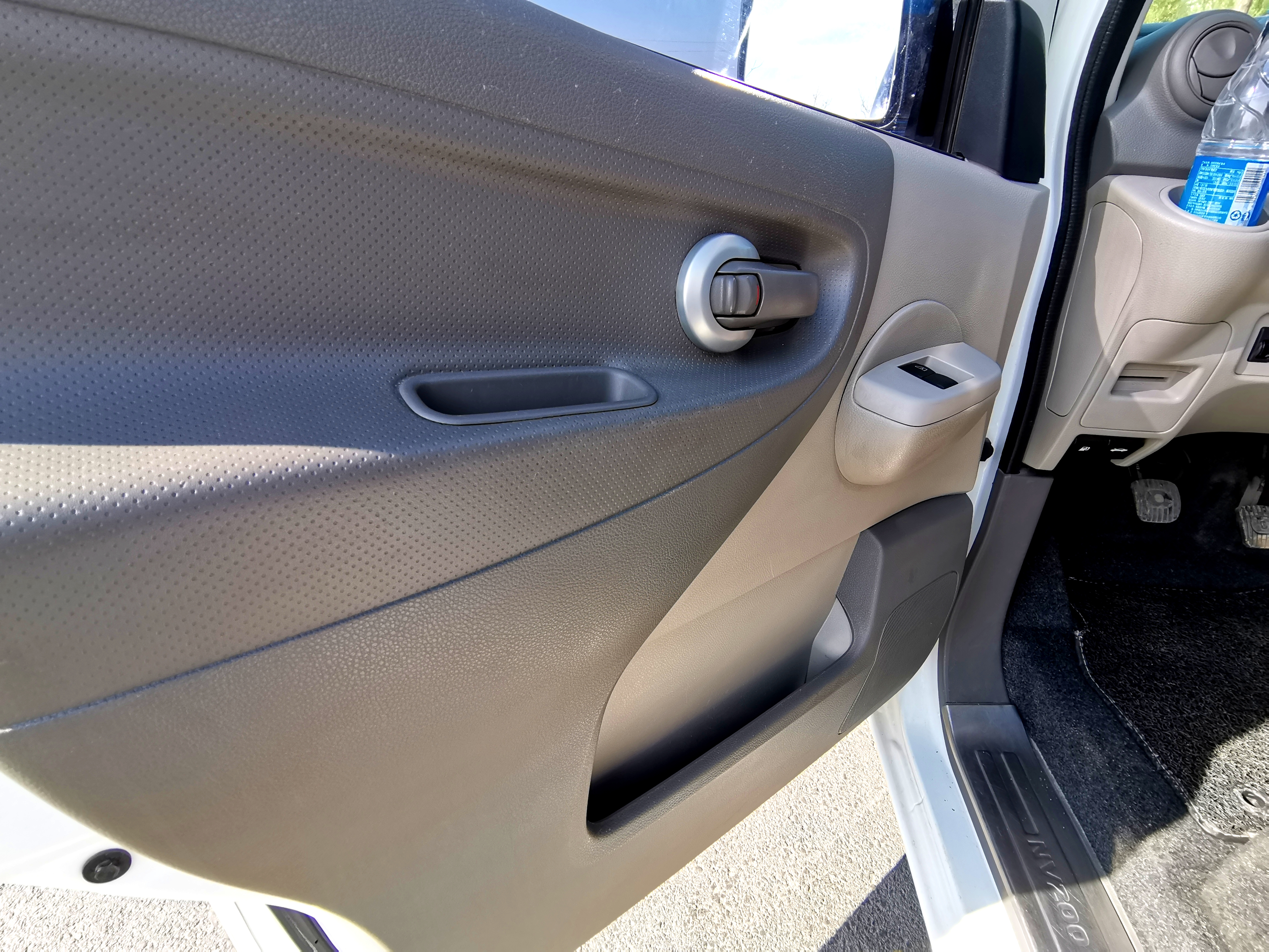 2017郑州日产nv200多少钱手动,深圳郑州日产nv200最新款