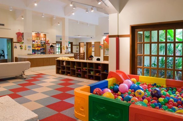 去三亚自由行住酒店还是民宿,去三亚旅游住哪最好