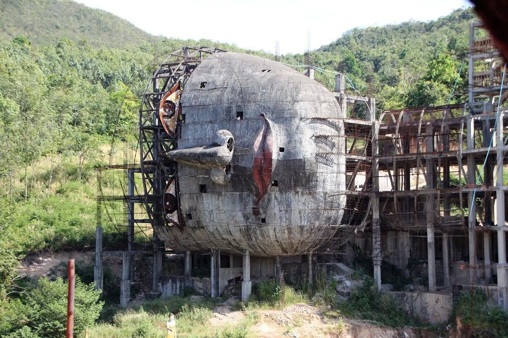 盘点那些巨大到让人害怕的雕像,那些被藏在森林里的巨大雕像