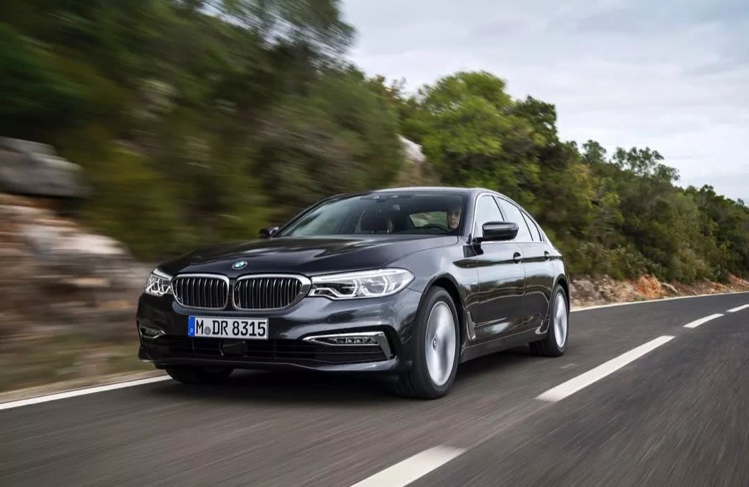 宝马5系530li2022大改款,宝马530li2022款