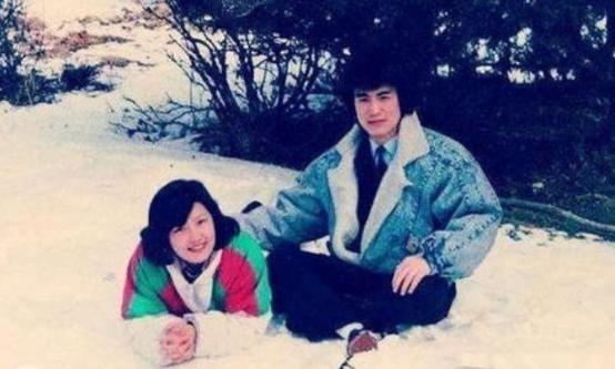 李咏事件分析,李咏曾十次登春晚一代人的回忆