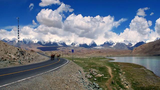 巴铁首条中国公路,震撼全球的中国公路