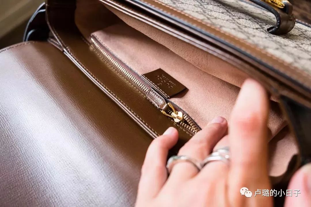 中年女士包包轻奢推荐,中年女士适合买什么样的包包