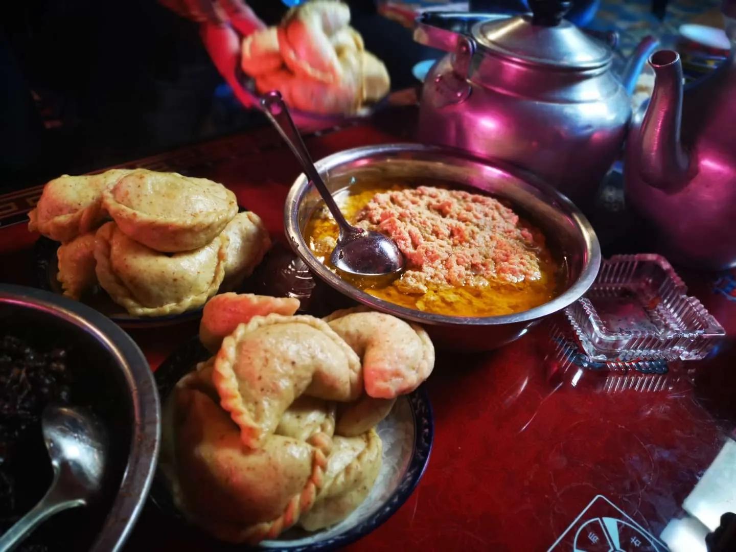 藏族的习俗服饰和饮食习惯,嘉绒藏族饮食习惯