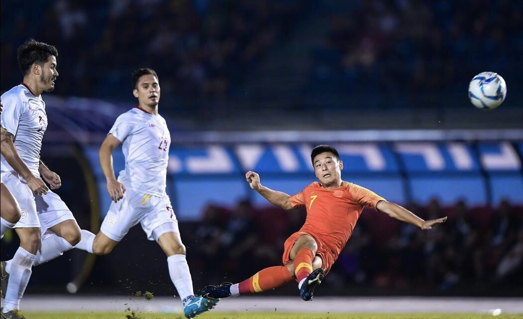 国足低迷失利武磊浪射问题凸显,国足1比3不敌越南无缘世界杯