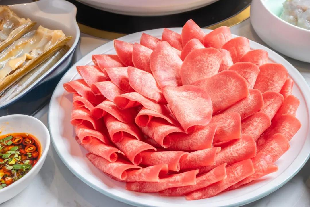 魔都鲍鱼鸡煲店团购,魔都这家正宗粤菜馆