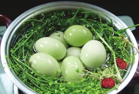 清明节习俗及美食文化手抄报,观看视频了解清明节的来历和习俗