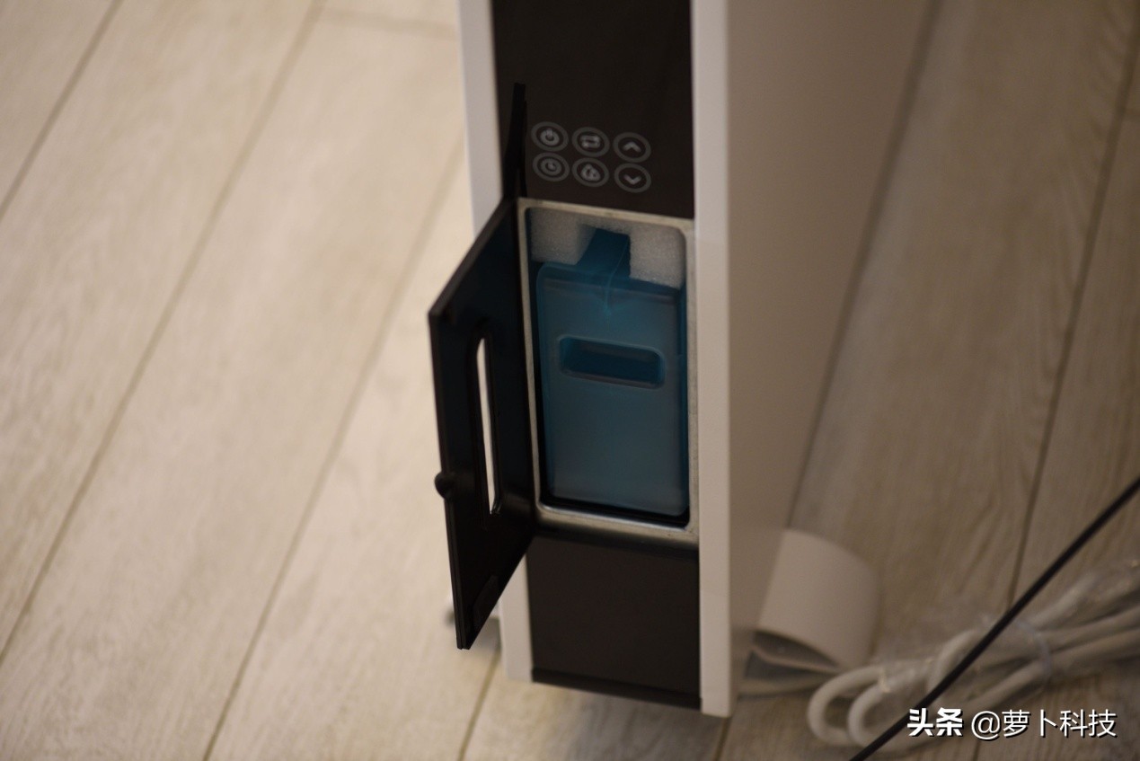 大户型取暖加湿一机搞定,德国蓝宝H1智能对流电暖气评测