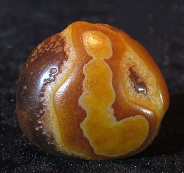 3颗玛瑙石180万，从不值钱的填仓料变成了如今动辄上万，啥来头？