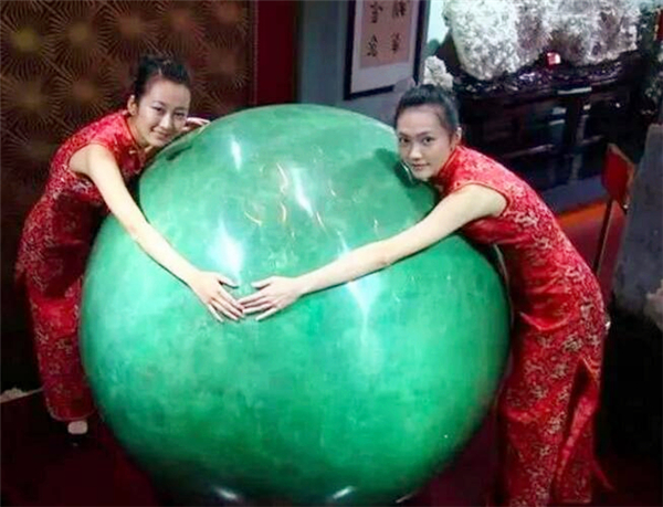 挖矿发现巨无霸夜明珠,废矿挖出夜明珠