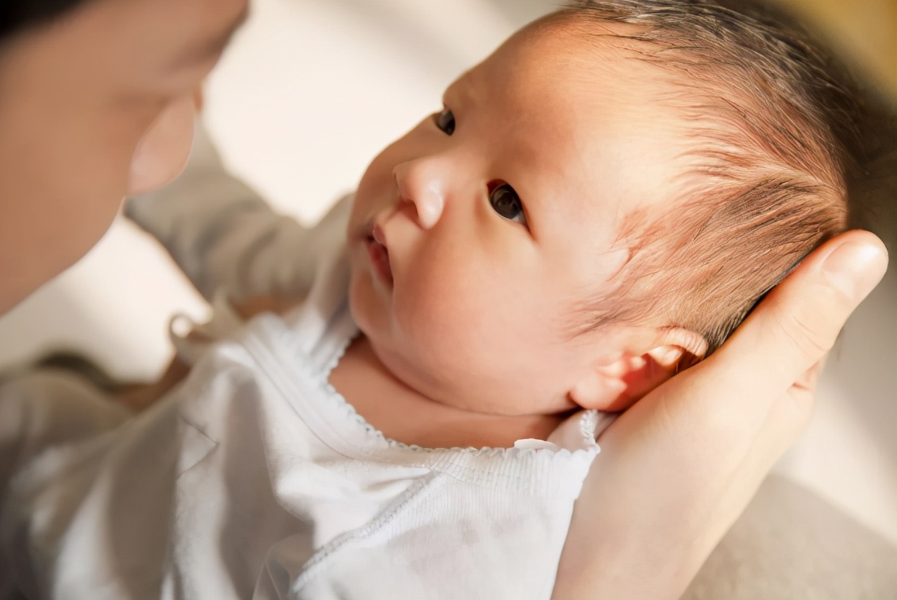 为什么不想让宝宝吃母乳,为什么宝宝很抗拒吃辅食