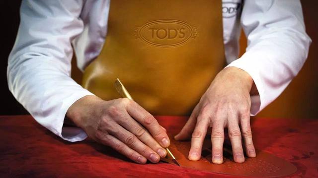 江疏影代言什么手表,江疏影佟大为现身米兰时装周