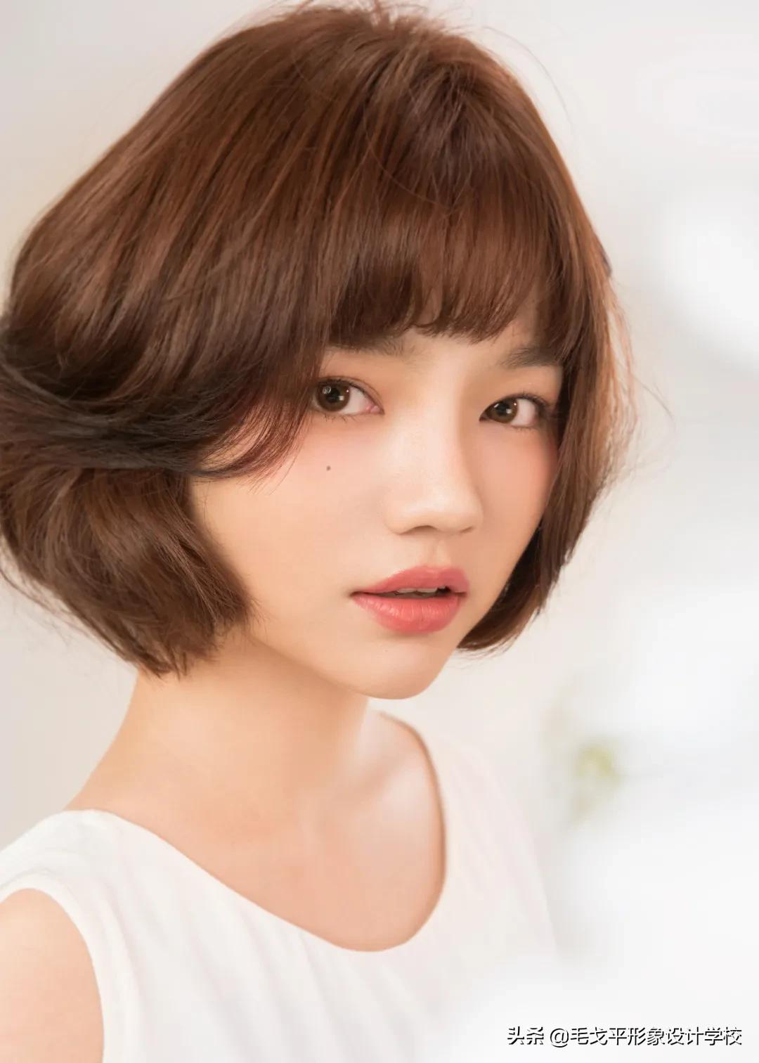 女明星是怎样处理脸上的痣,圆脸如何点痣好看