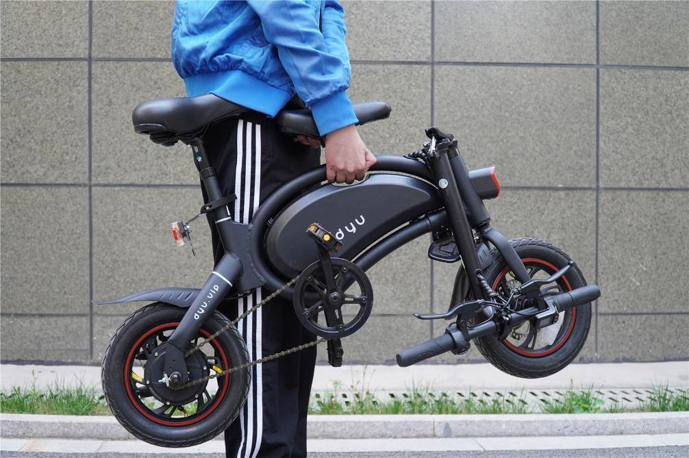 窃格瓦拉最震撼的视频,窃格瓦拉偷车视频