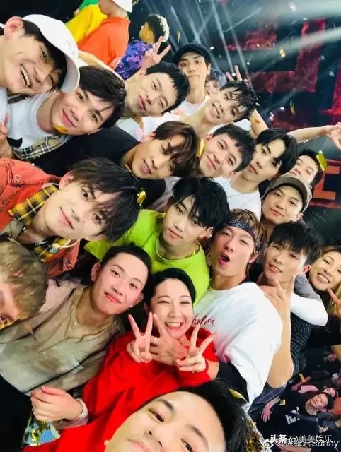 顶流社被扒假唱,顶流被曝光