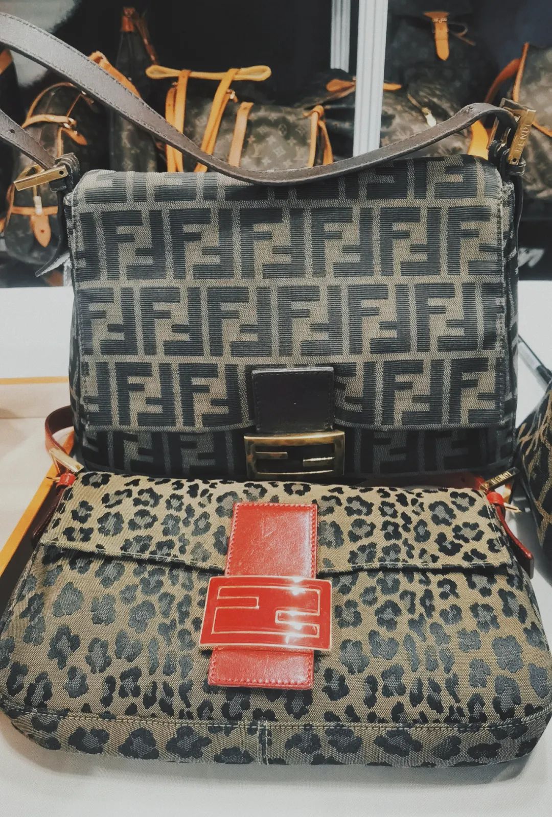 为什么古驰比香奈儿便宜,gucci和香奈儿哪个更高档