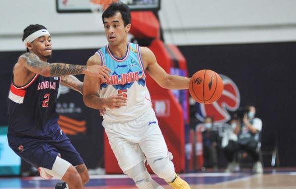 钟诚抢断战胜吉林,吉林男篮钟诚最后三分