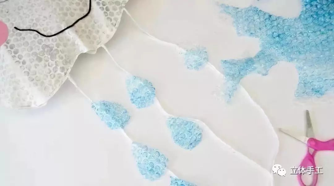 能剪下来的纸贴画,能剪视频能画画能做ppt的电脑