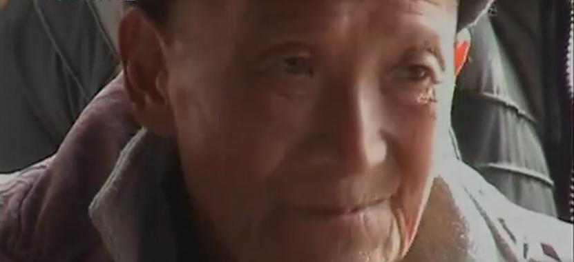 老人突然人体自燃烧成灰,老人自燃真实视频