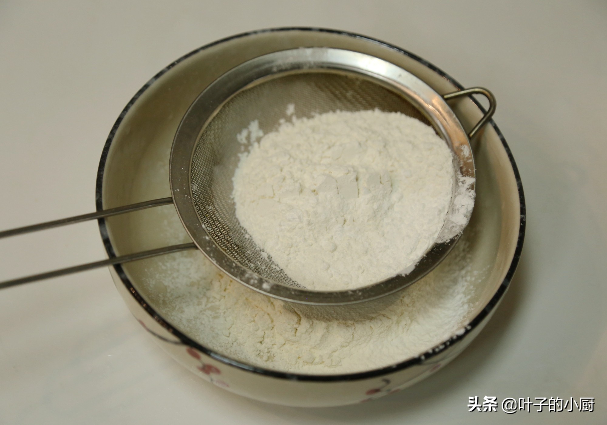 老式蛋糕烤箱的做法和配方,八寸蛋糕胚的做法烤箱配方