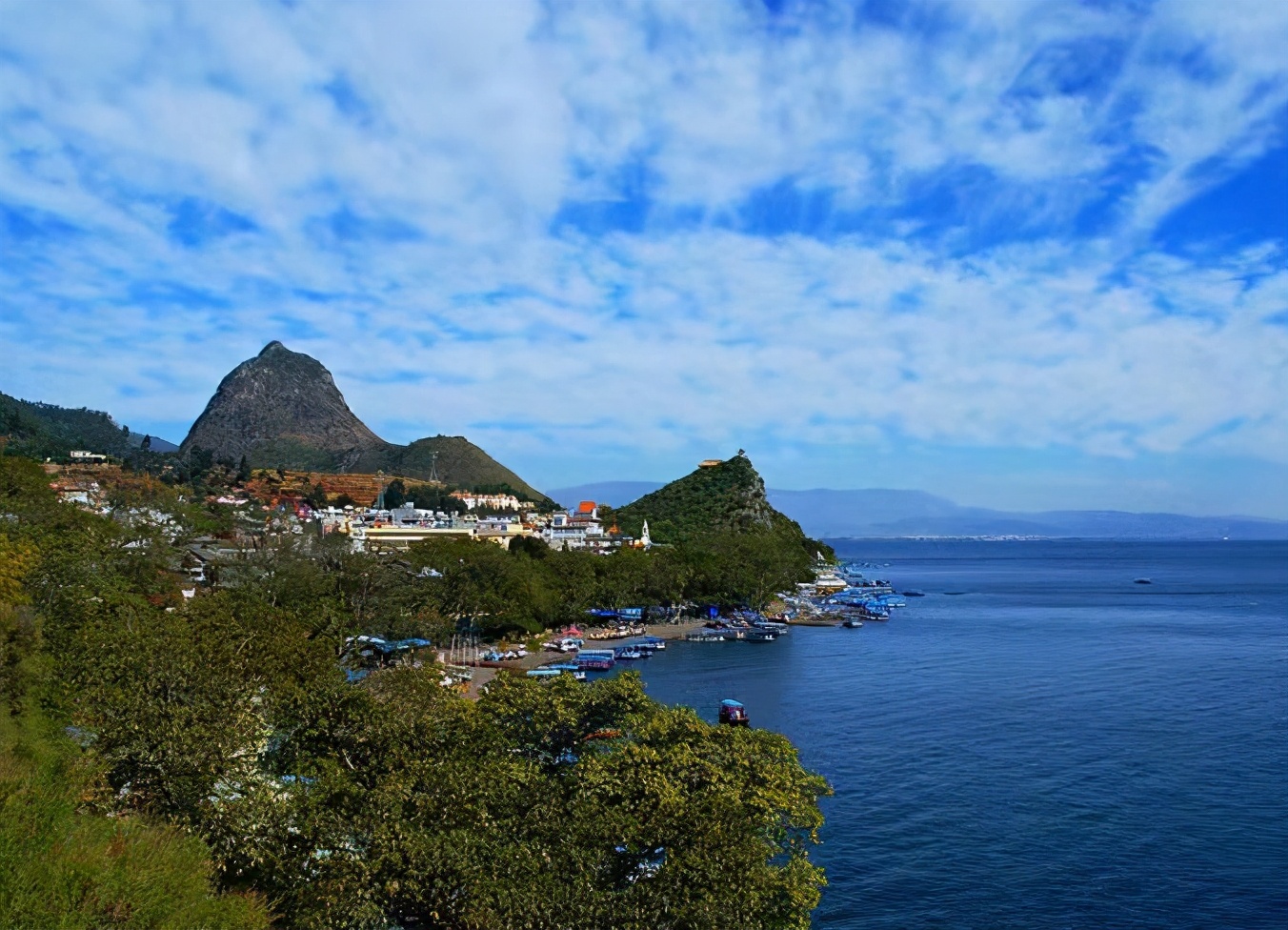 云南5日游攻略情侣,厦门和云南哪个更适合情侣去玩