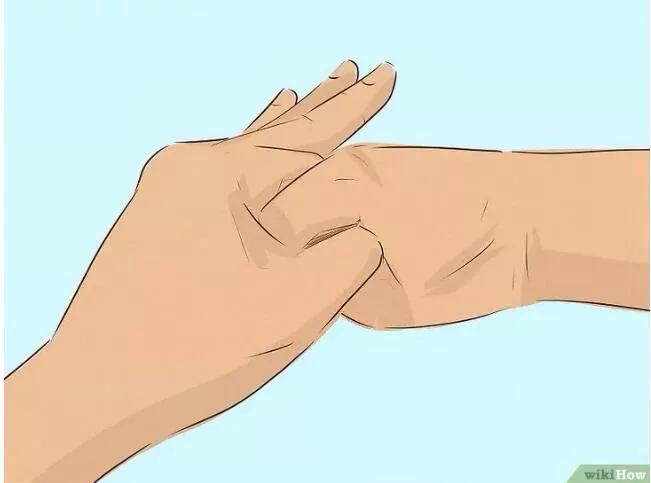 深度解析:如何在没有对象情况下练习接吻？