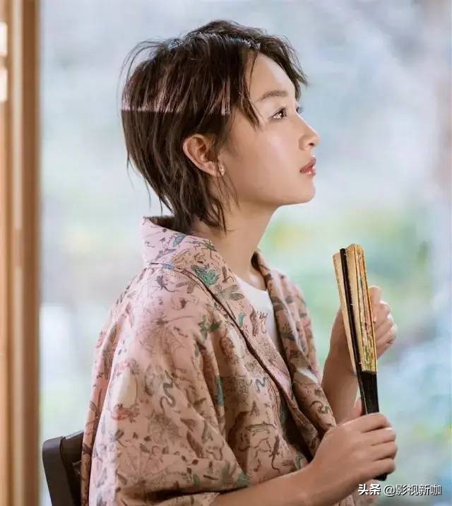 周冬雨山楂树之恋张艺谋窦骁,窦骁与周冬雨两个不同的人生