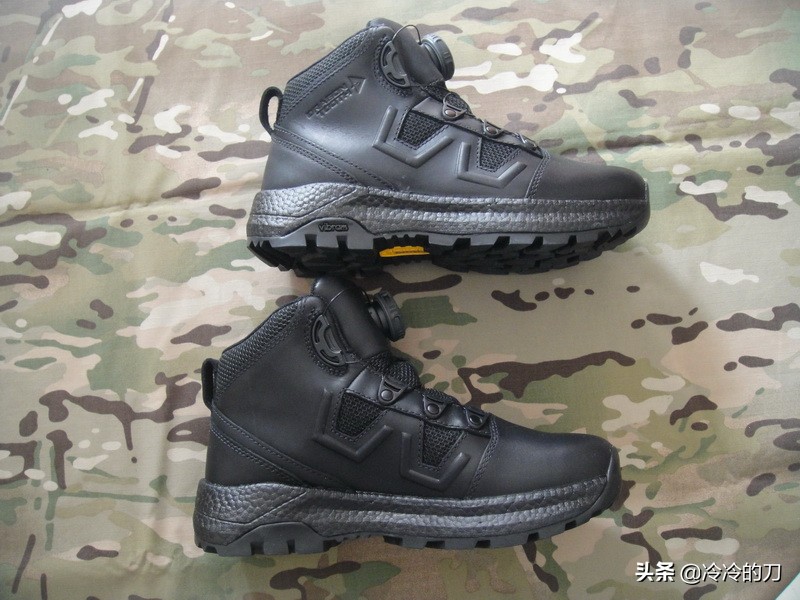军靴有多舒服,军靴多厚硬不硬