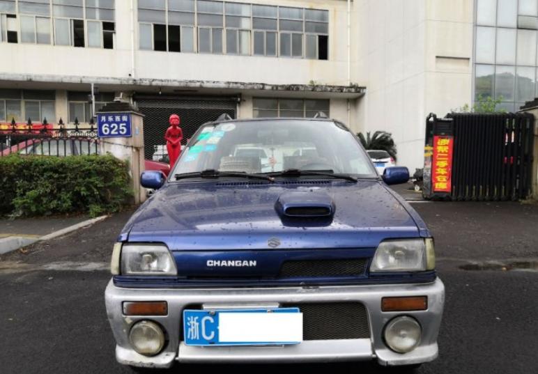 二手车市场价格长安铃木奥拓,刚拿驾照买一台二手车