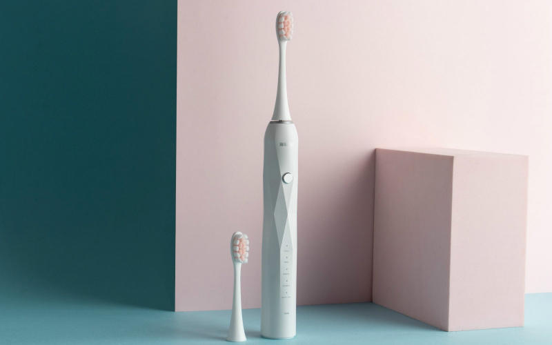 扉乐FiliX声波电动牙刷，不仅好看，而且能打