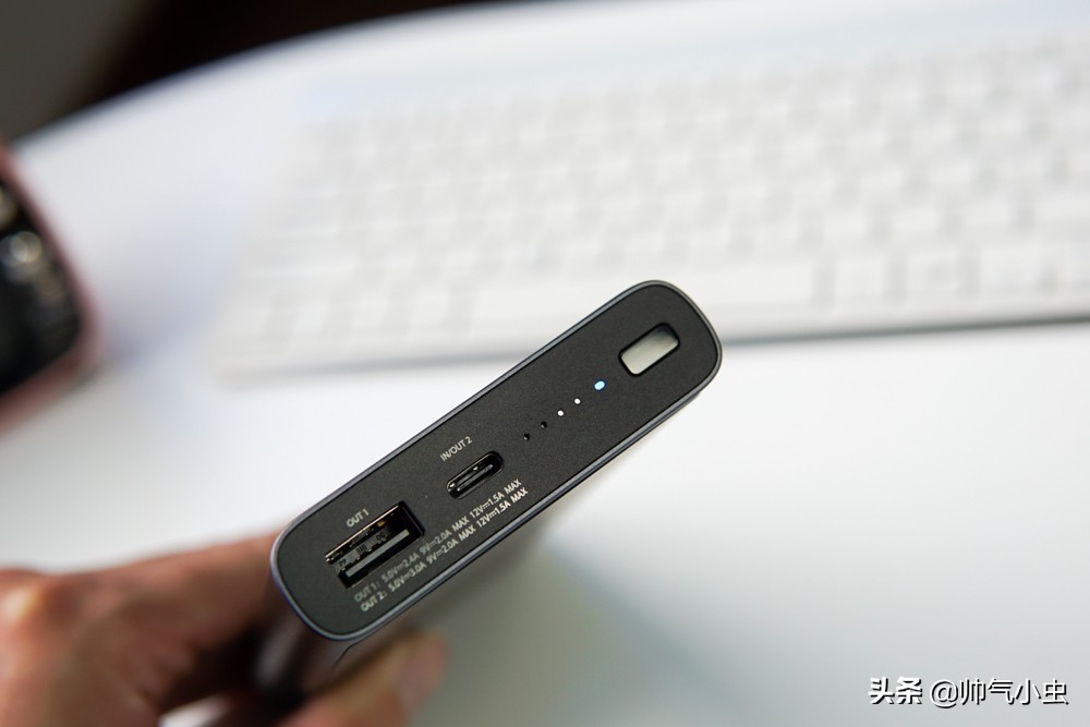 小米无线充电宝30w和青春版区别,小米无线充电宝是真的好用