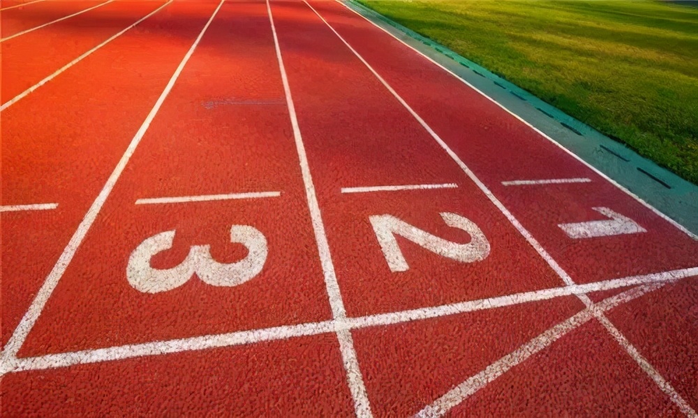 穿上跑更快、跳更远？“考试神鞋”背后的“料”来了