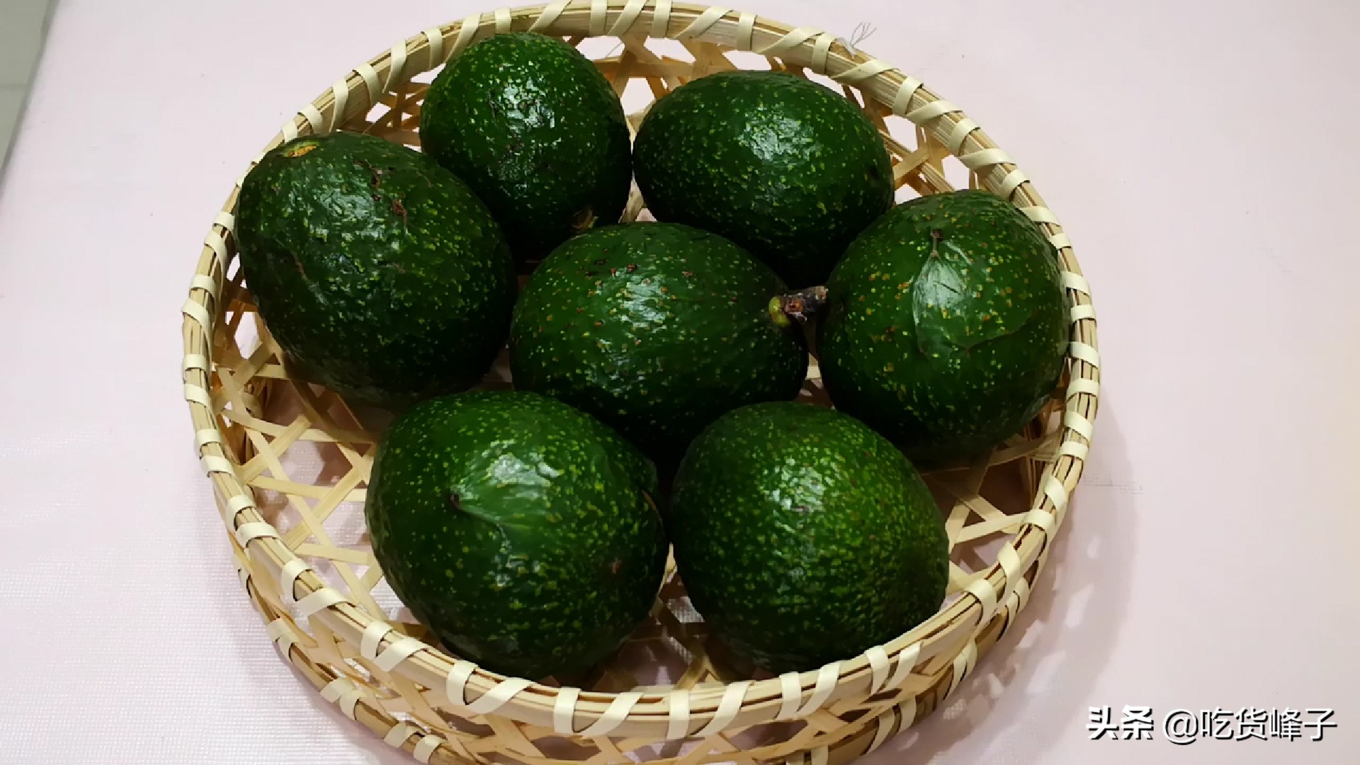 牛油果咋那么贵呢,牛油果凭什么这么贵