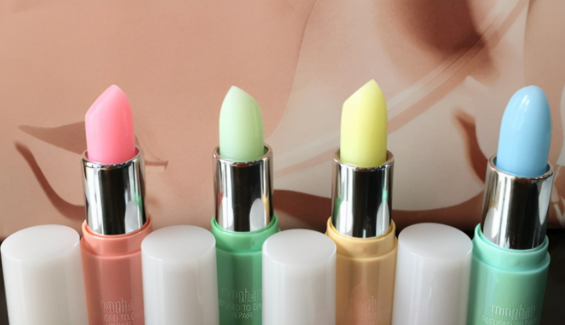 秋冬季唇干起皮的最佳润唇膏,冬天唇部干燥起皮用什么唇膏好