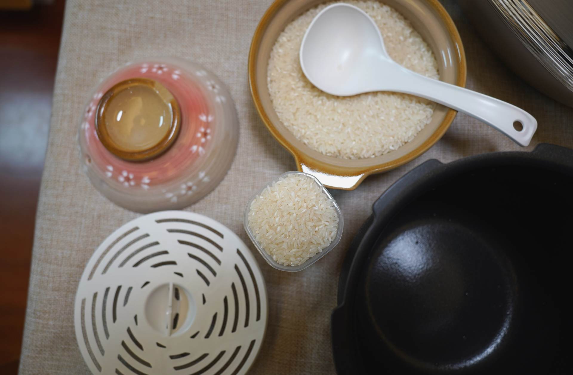 蔗浆菰米饭，蒟酱露葵羹。膳美师IH水光米饭压力电饭煲