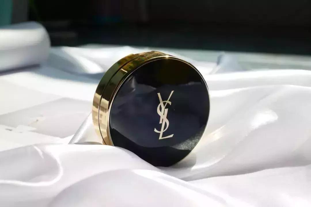 摆脱冬日大起皮，小红书爆款！这几款水润保湿气垫让你停不下来！