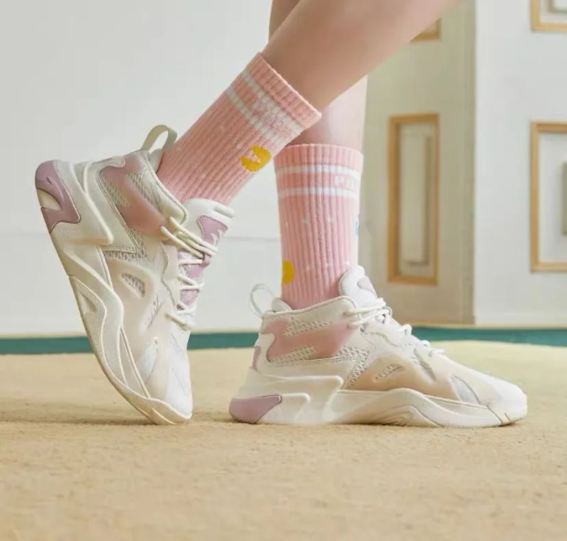 春季买新鞋这20双好看舒适有质感,小白鞋去年买过的款