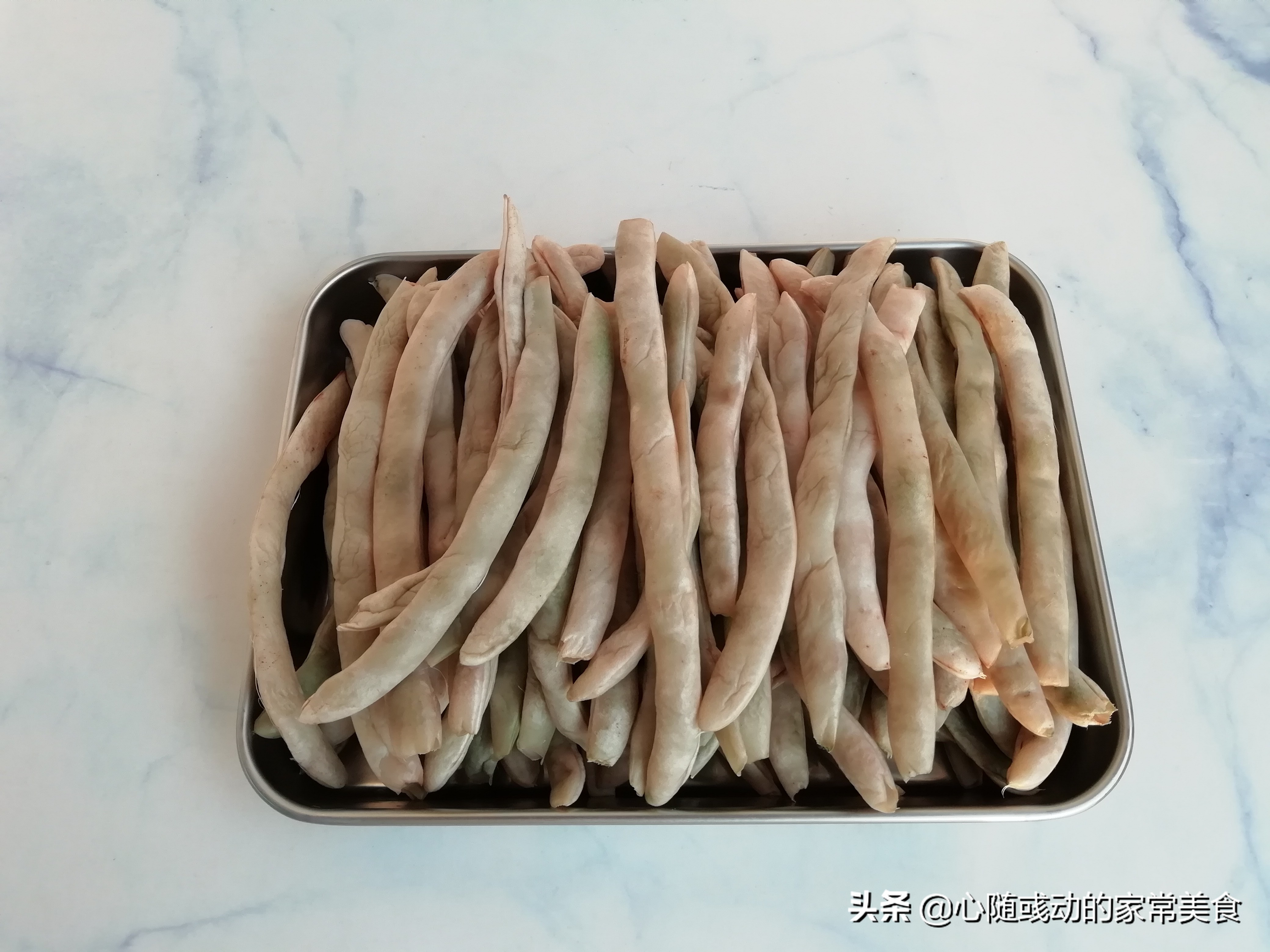 8种蔬菜晒干后，比新鲜的都好吃，我家每年做几十斤，炒肉吃最香