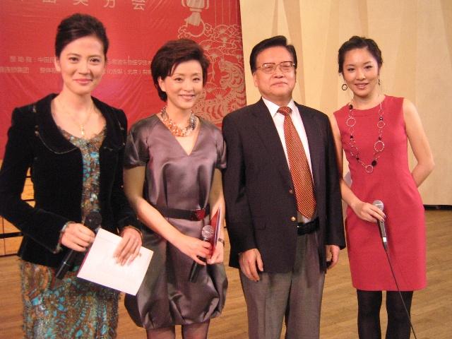 她本是央视第一美女，保送上浙大，却因遇人不淑锒铛入狱