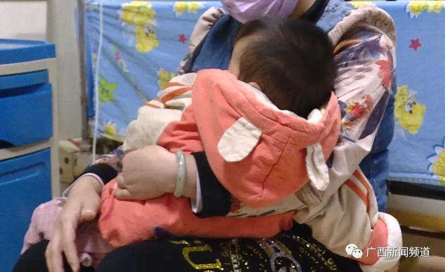 2岁幼儿连续三天上吐下泻,2岁宝宝不明原因上吐下泻