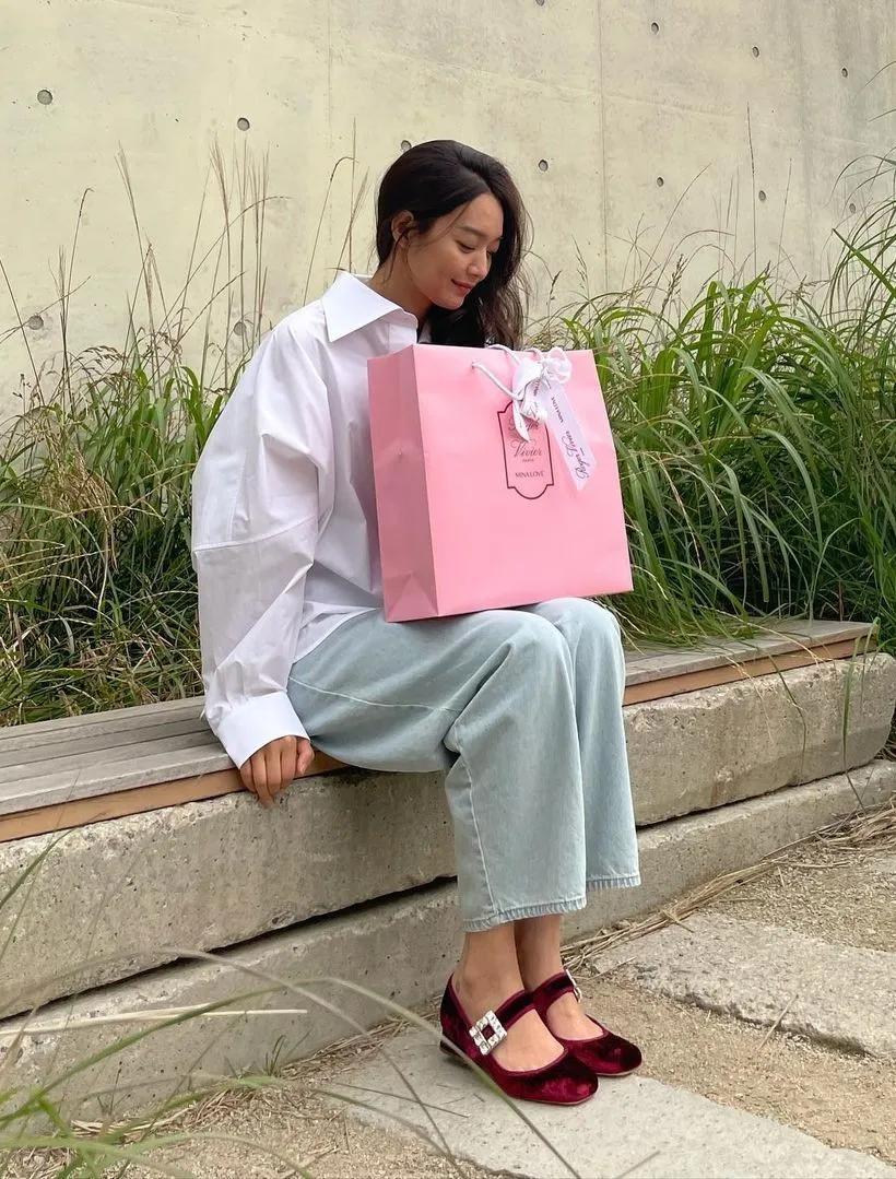 她被称韩国硬照女王,手握时尚圈顶级资源!网友:姐姐我可以