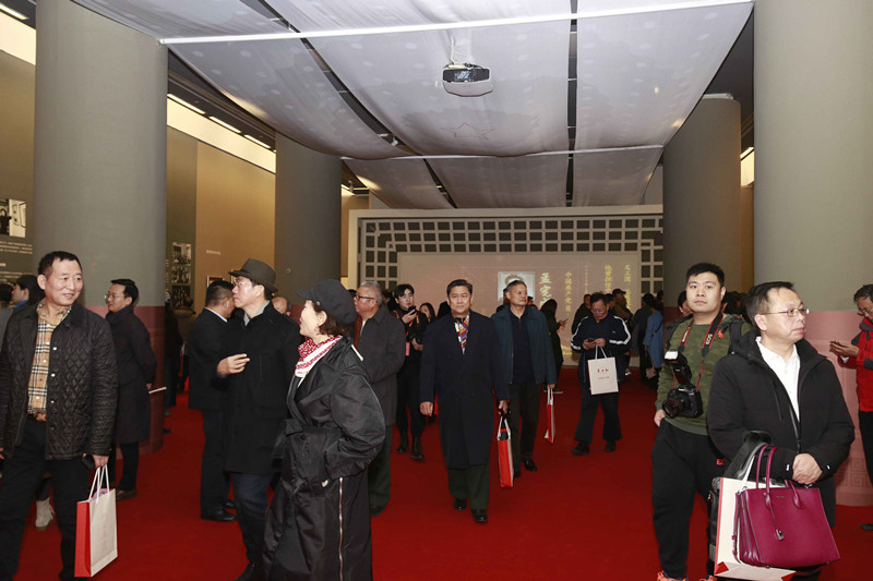 “东方红•中国情——孟宪成艺术展”亮相中国美术馆