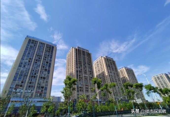 合肥两个最大的房地产神坑，华南城和京商商贸城