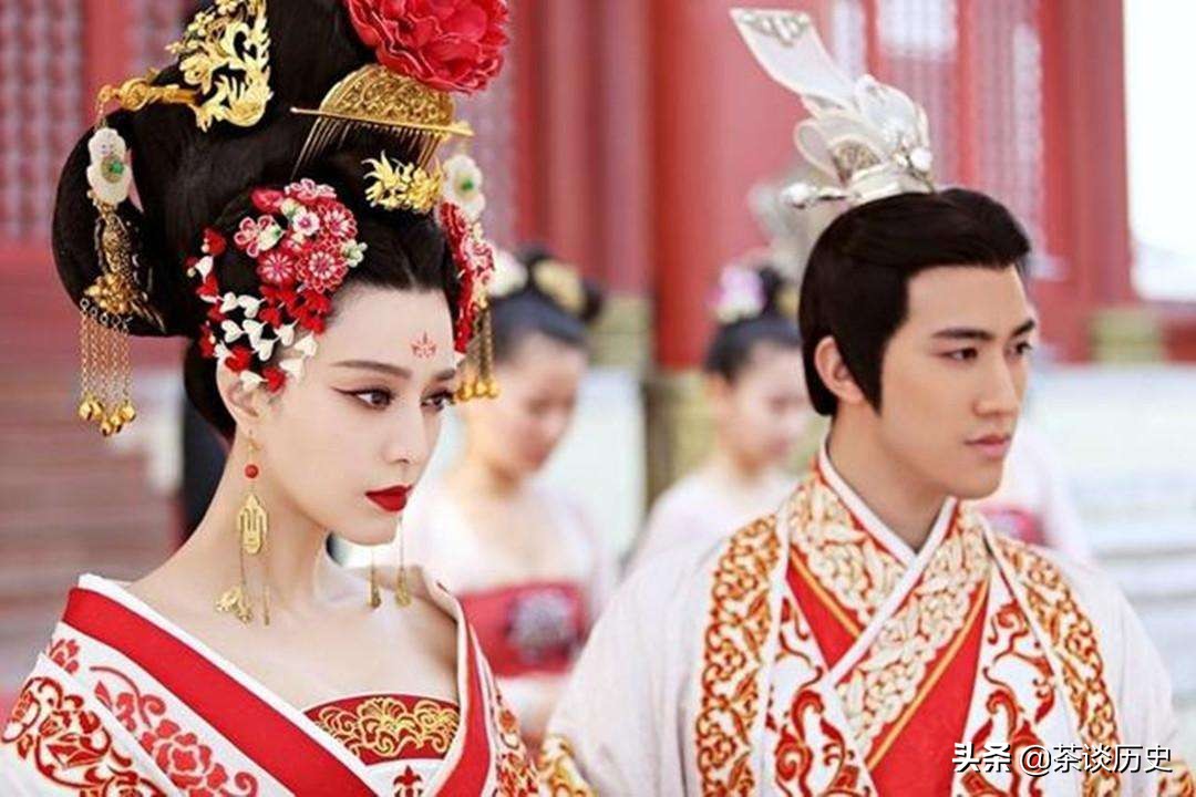 武则天在位时唐朝称什么,武则天生前叫什么