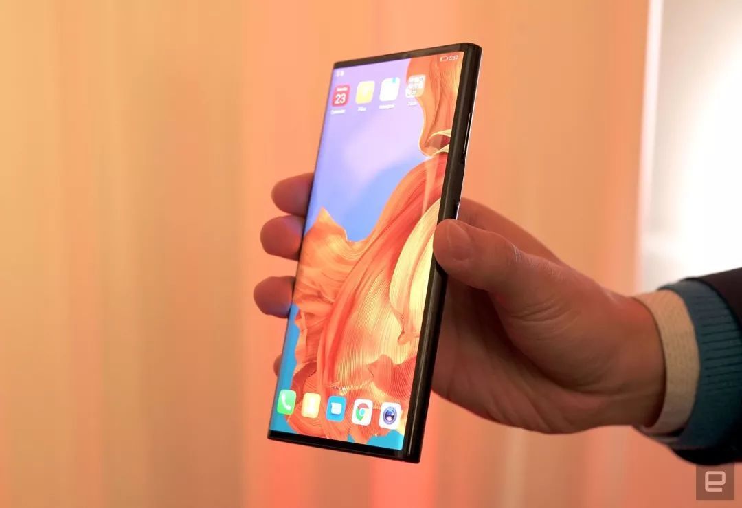 华为5g折叠屏手机在欧洲,华为5g折叠屏手机价格