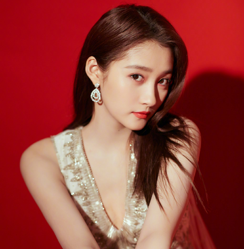 新手眼妆100种化妆方法,浓密眼妆的化妆方法