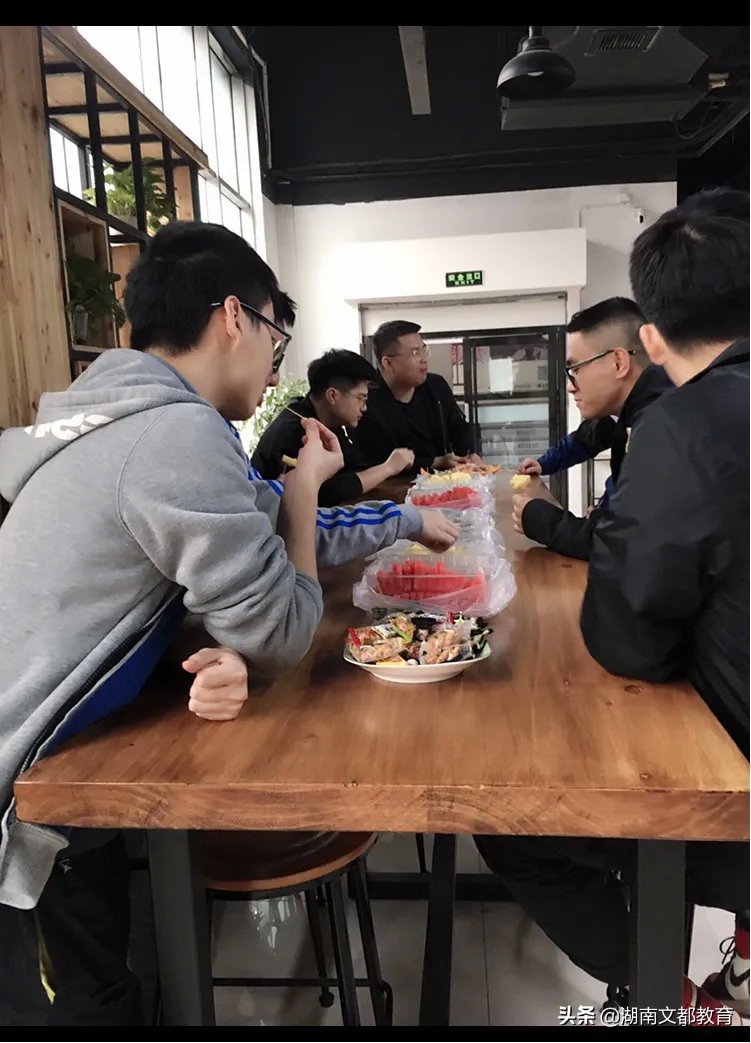 考研集训营机构,太原考研全封闭寄宿制集训营