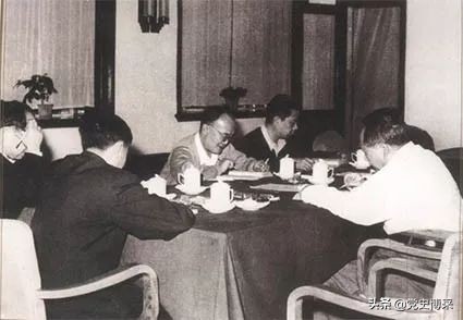 毛*东泽**过生日的轶闻趣事