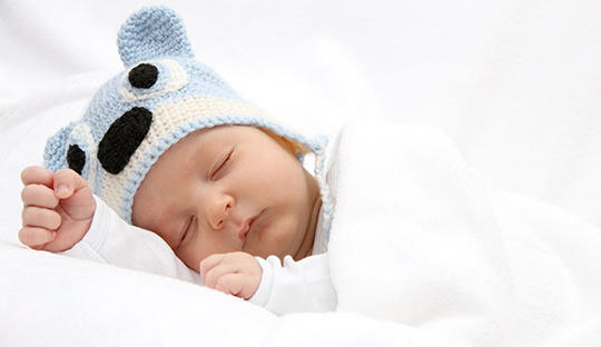 第一次吃蛋黄辅食怎么吃,宝宝第一次喂蛋黄怎么喂