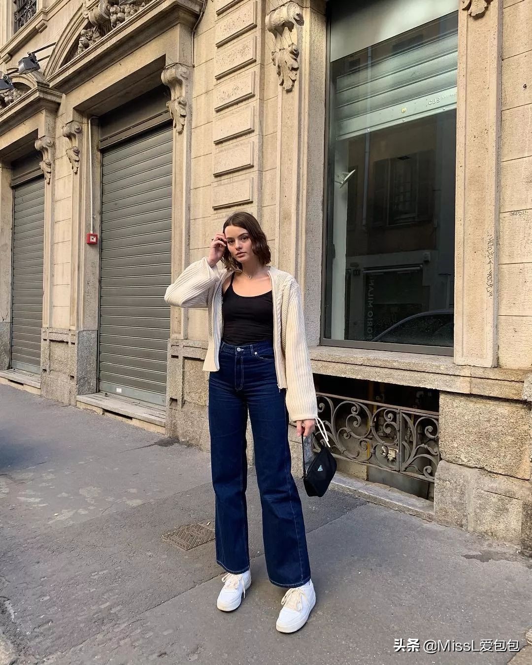 有哪些手袋既经典又时髦呢,时髦氛围感的必备单品迷你手袋